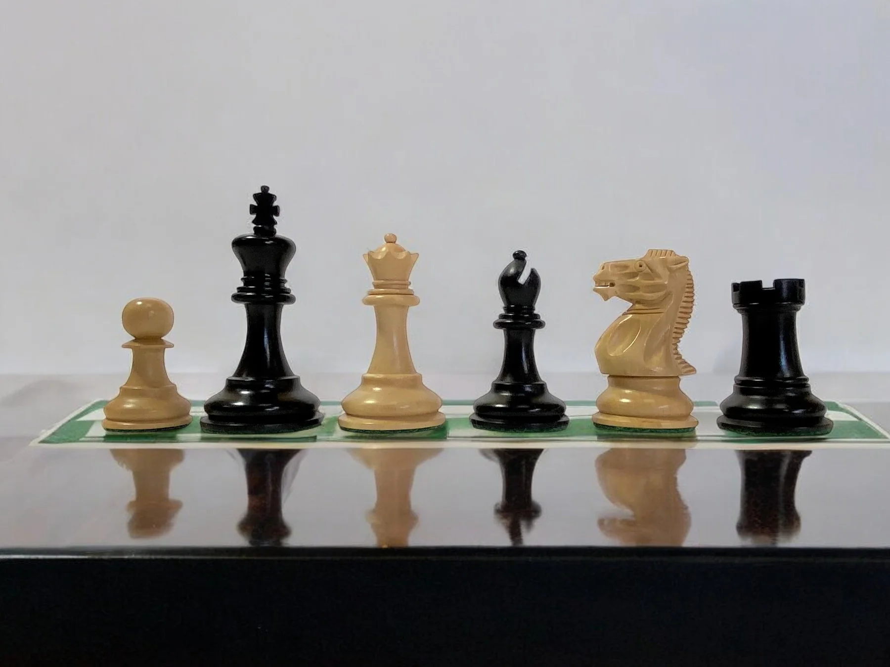 3.25" Elite Players Series Chess Pieces - Image 5