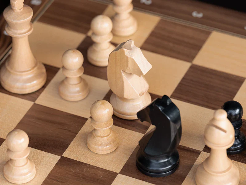 3.75" World Chess Style Natural and Black Chess Pieces - Image 3