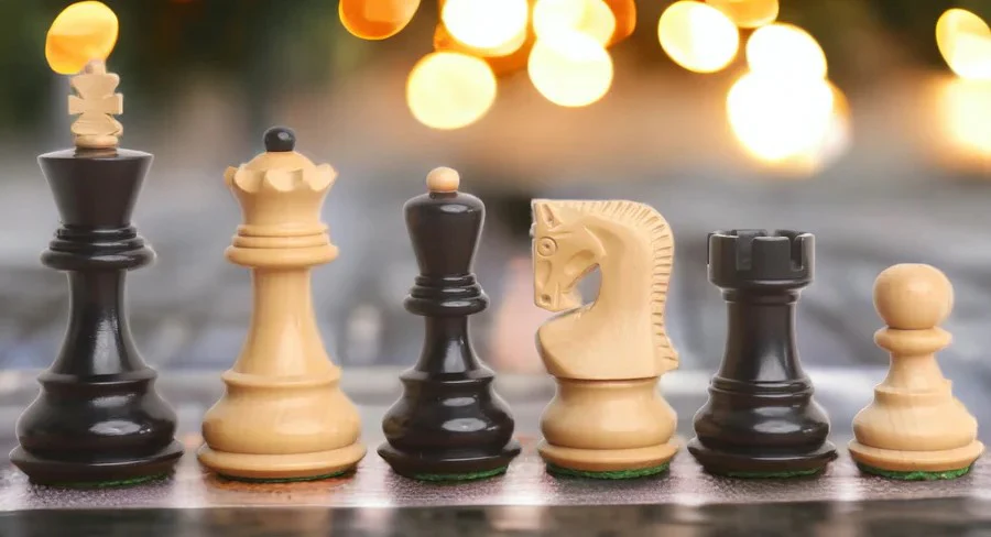 3 Inch Zagreb Ebonised Chess Pieces - Image 4