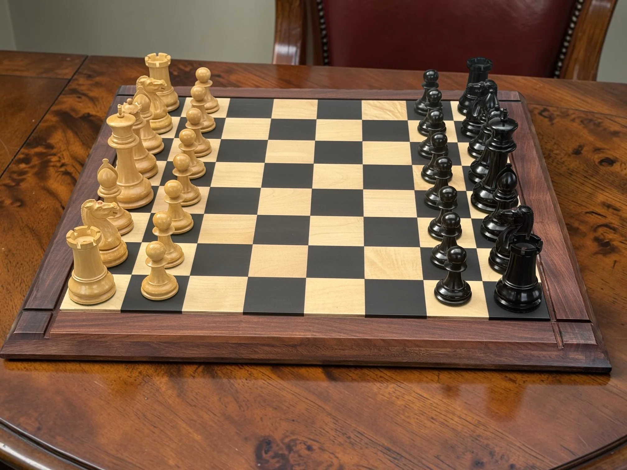 4.4" 1850 Boxwood and Ebony Chessmen – Deluxe Mahogany Box & Ebony Rosewood Board - Image 8