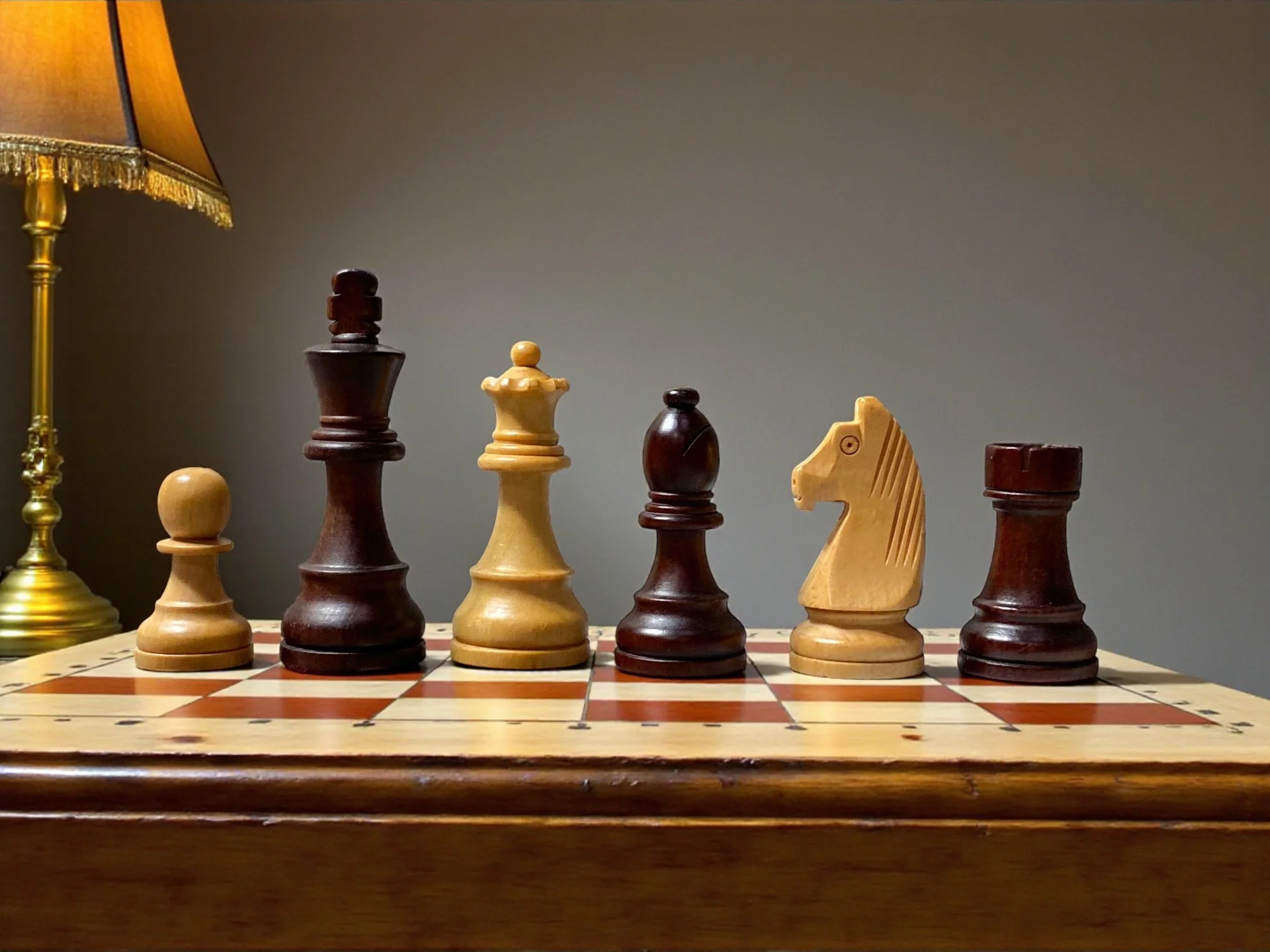 3.9 Inch - Grandmaster Chess Pieces – Brown and Natural Wood - Image 4
