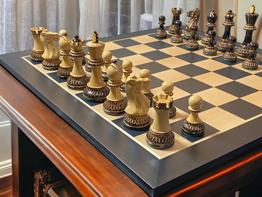 Artistic Parker Anegre Chess Set & Vinyl Box - Image 4