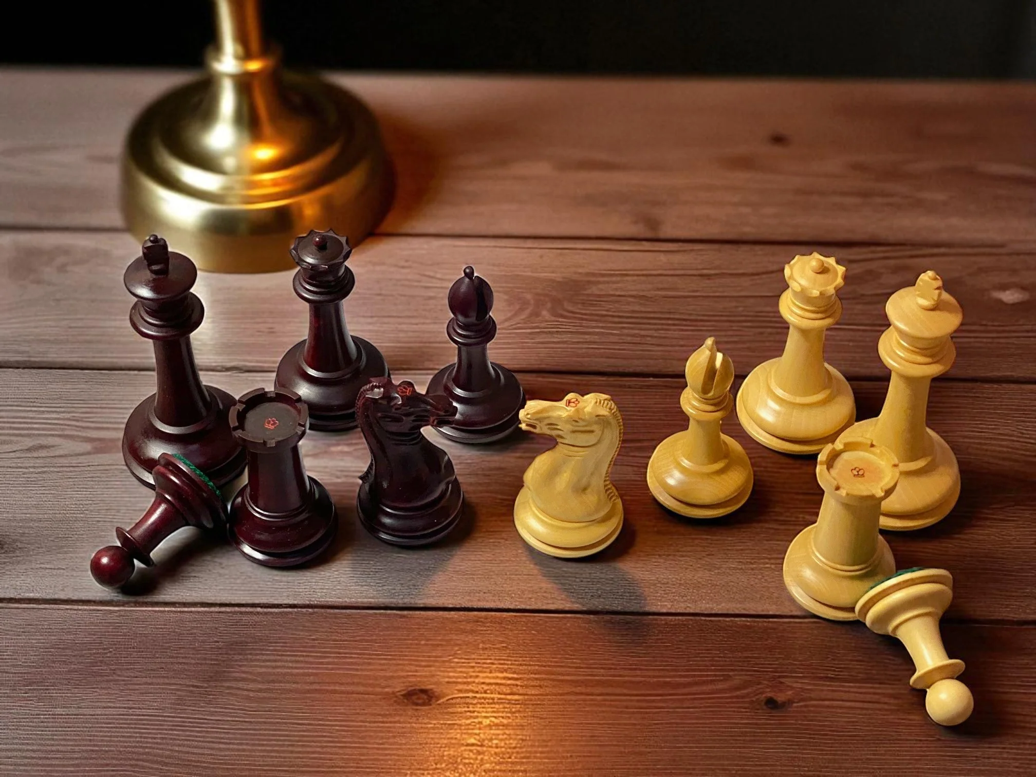 Cooke 3.5" Claret Boxwood Chess Set with Mahogany & Maple Deluxe Board and Vinyl Box - Image 5