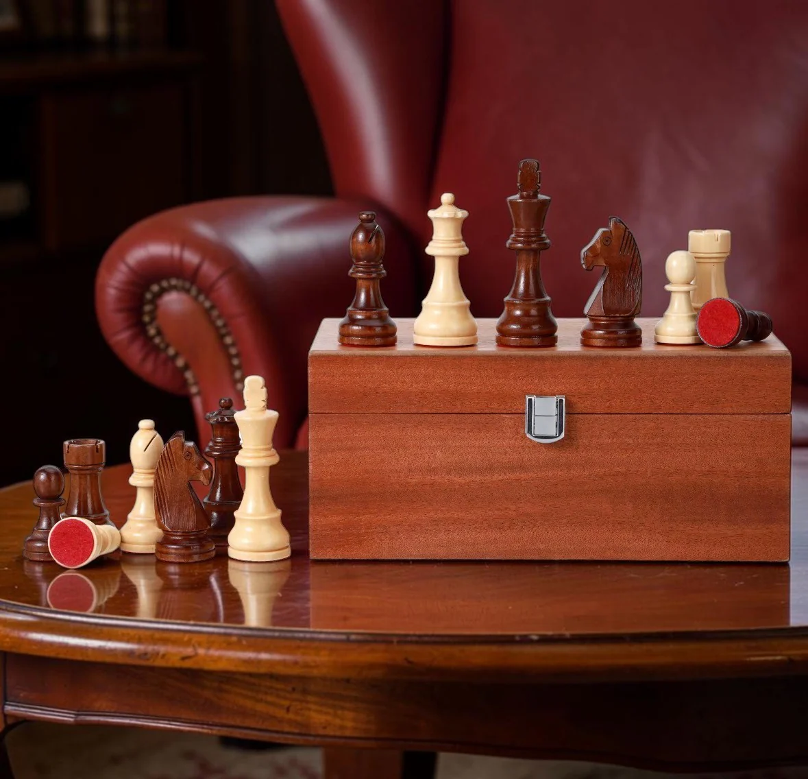 Grandmaster Mahogany Chess pieces and Box - Image 4