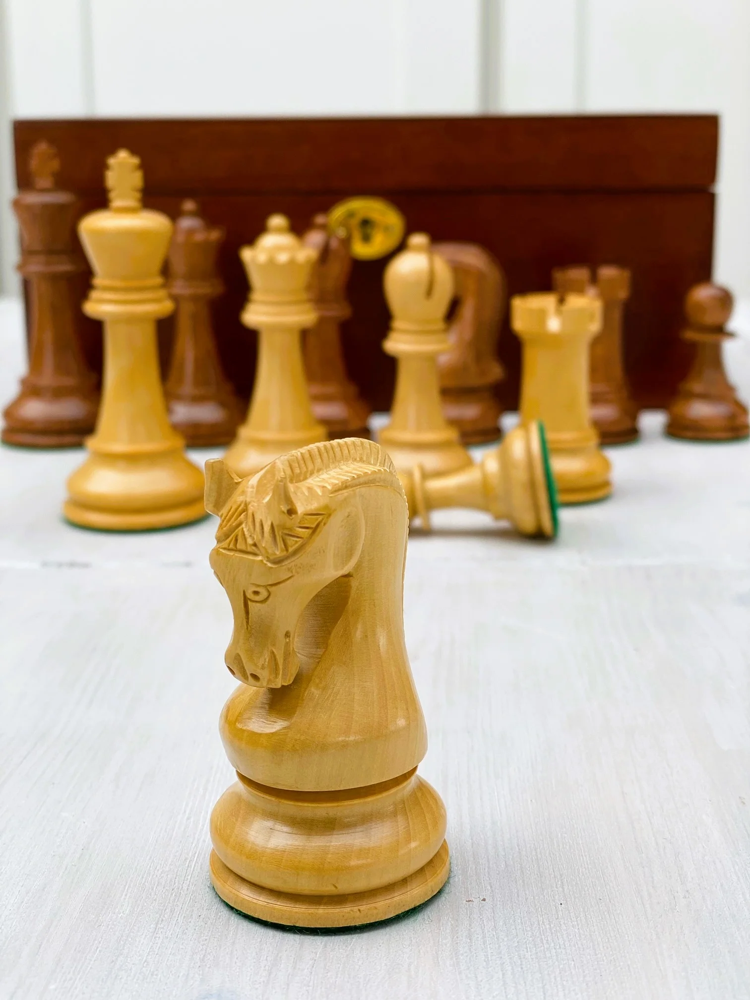 Leningrad Acacia Chess Pieces & Mahogany Box - Image 15