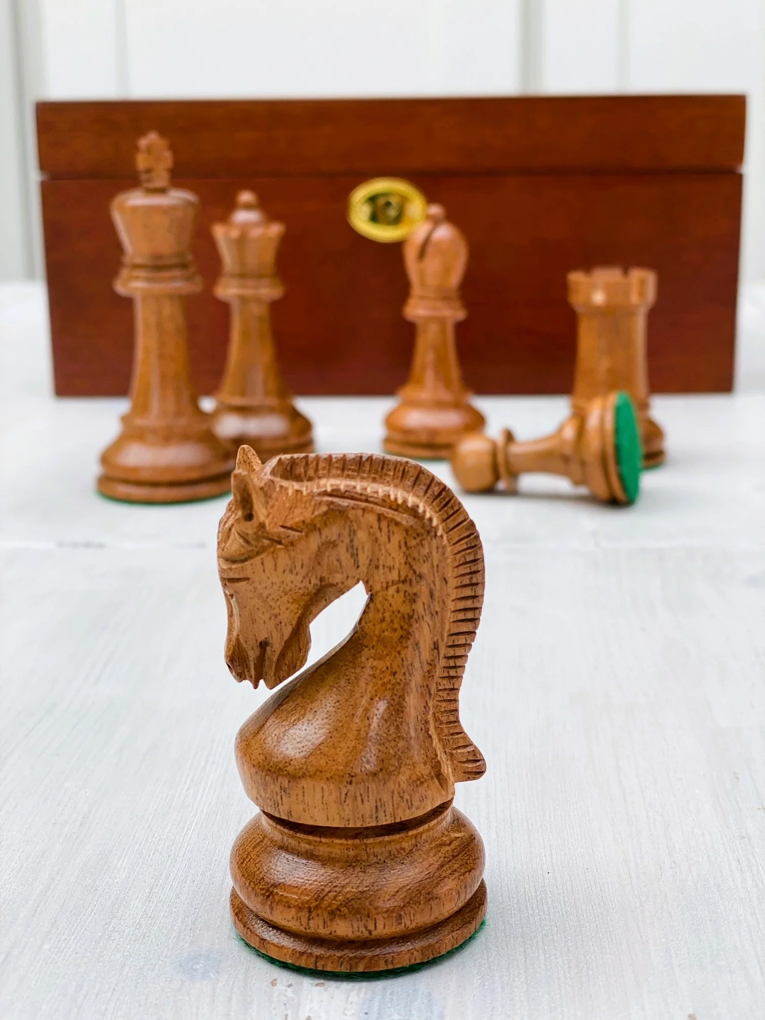 Leningrad Acacia Chess Pieces & Mahogany Box - Image 8
