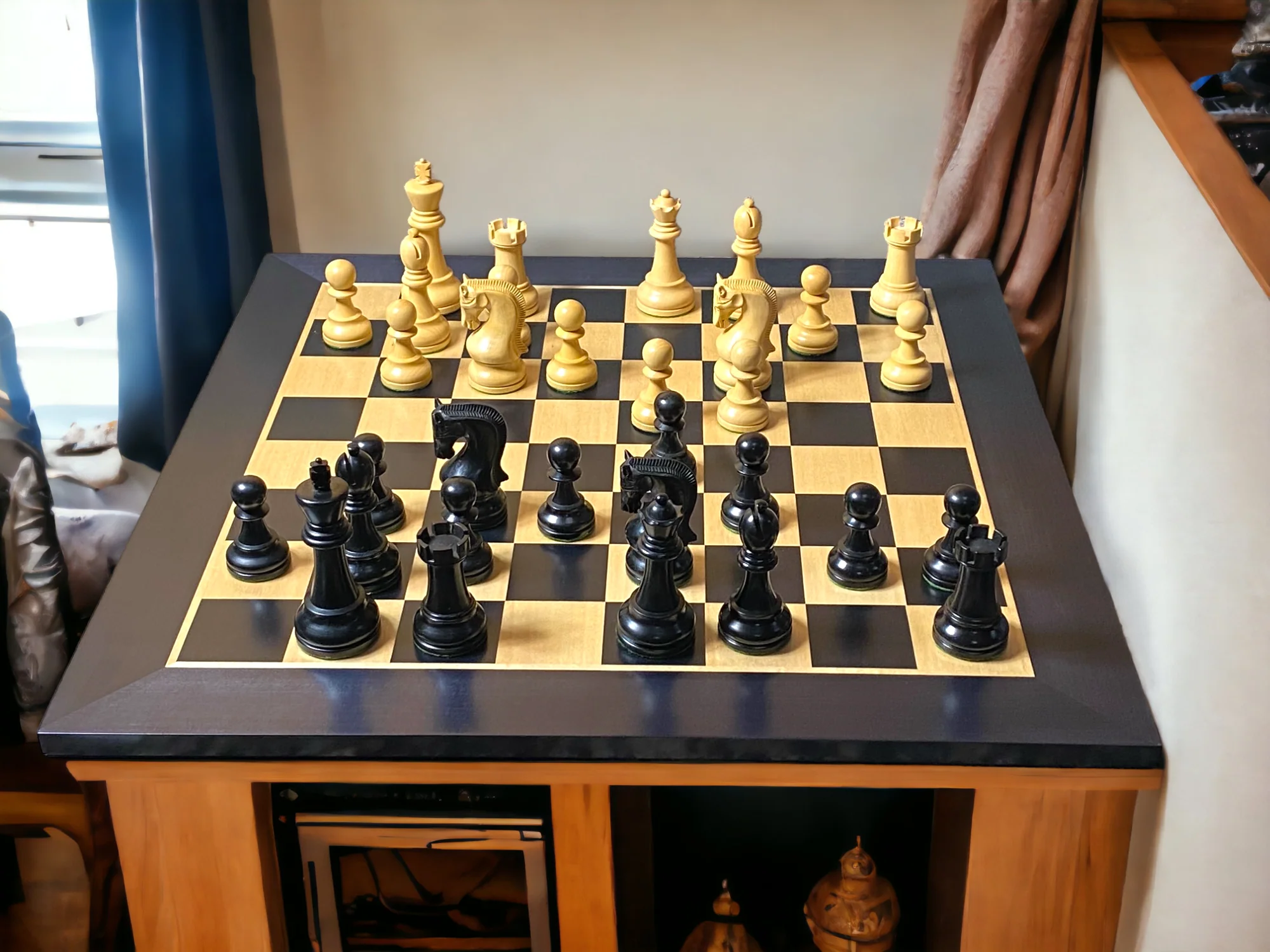 4" Leningrad Black Pieces, Anegre Deluxe Board & Vinyl Box - Image 5