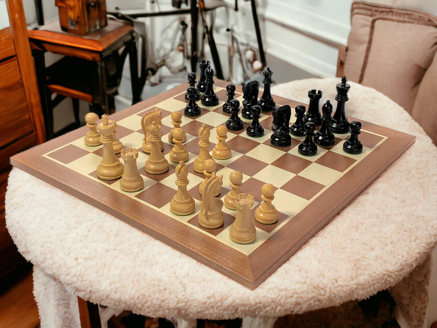 Leningrad Black Chess Pieces, Mahogany Chess Board & Box - Image 5