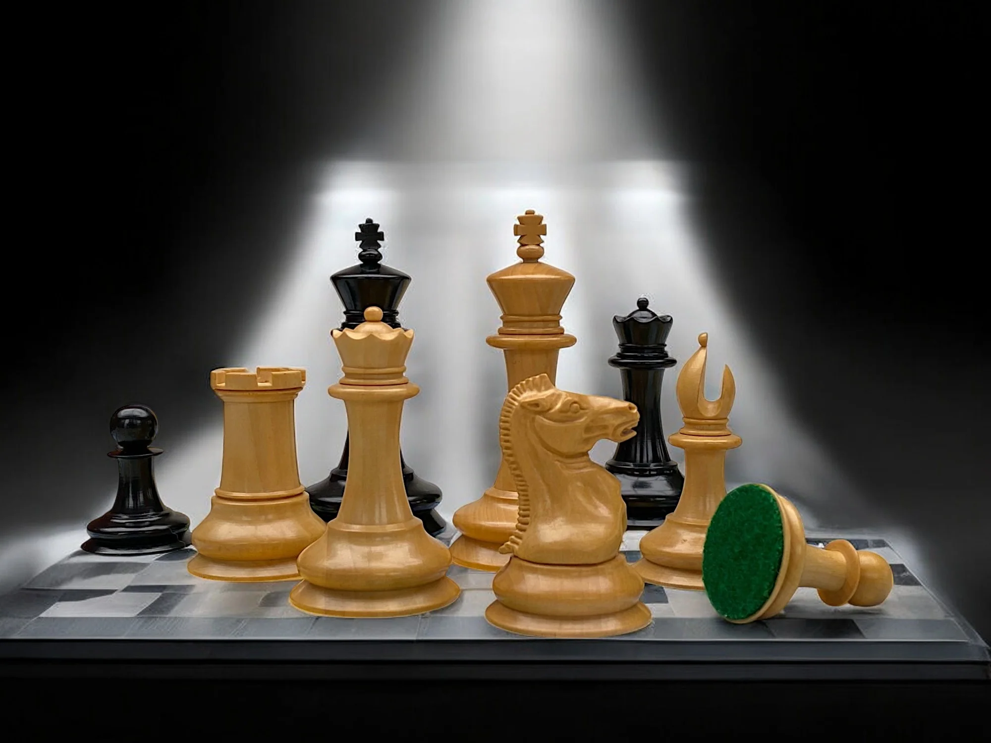 Leuchars Cooke Chessmen and Mahogany Hinged Box - Image 8