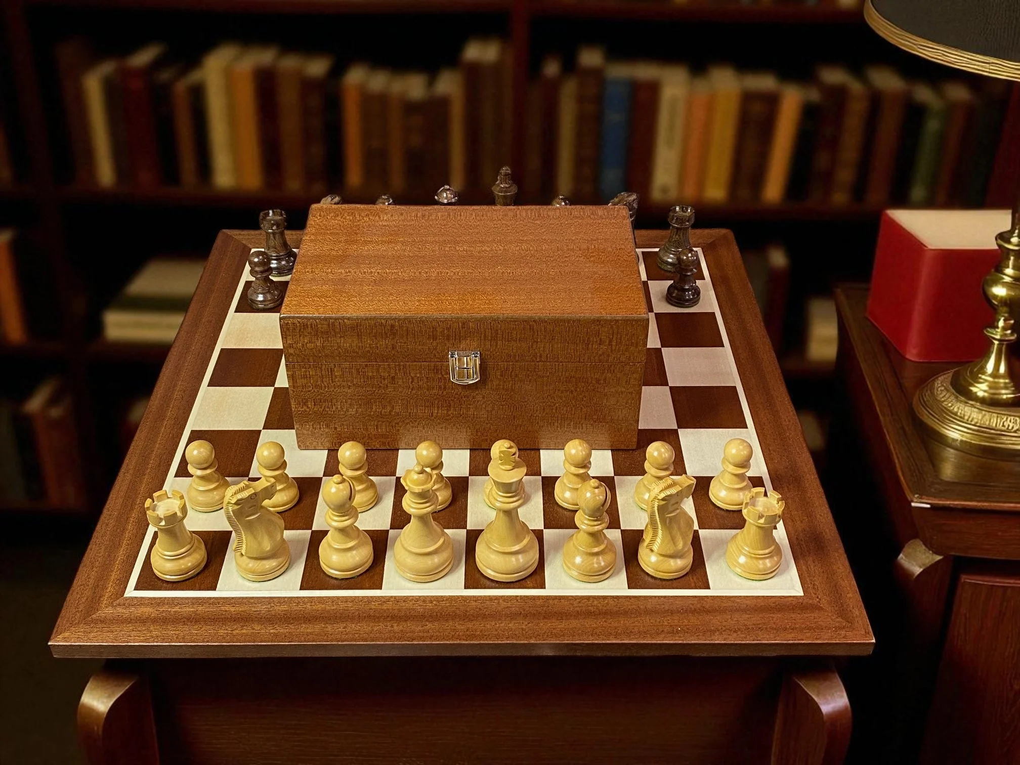 Mahogany Acacia Deluxe Staunton Chess Set - Image 2